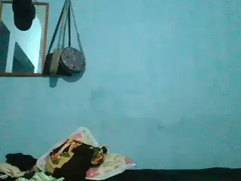 Snapshot of sweetchic_ chatting on 03/17/25, 10:38 sweetchic online show from 03/17/25, 10:38