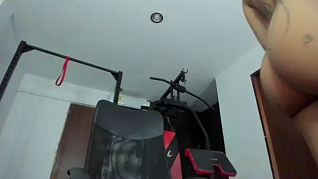 Lia sarahi online show from 02/21/25, 08:38