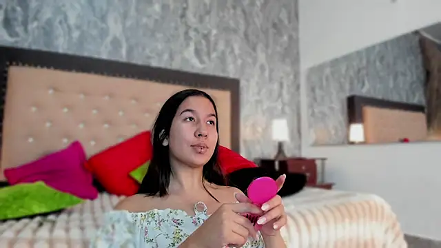 Lia sarahi online show from 03/12/25, 11:20