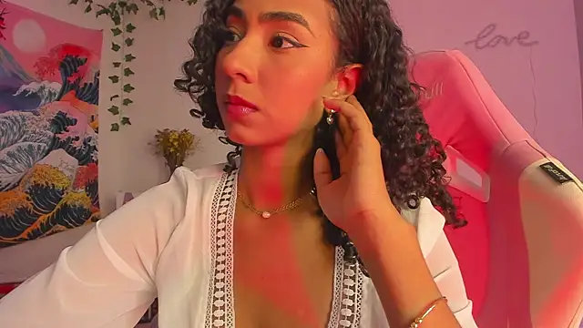 Snapshot of khaliope chatting on 12/12/24, 03:21 khaliope online show from 12/12/24, 03:21