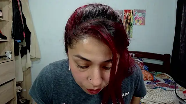 Snapshot of Alexxx_andr4 chatting on 03/22/25, 06:36 Alexxx andr4 online show from 03/22/25, 06:36