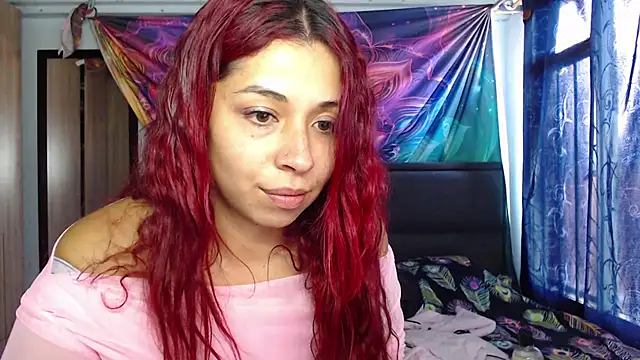 Snapshot of Alexxx_andr4 chatting on 11/02/25, 12:18 Alexxx andr4 online show from 11/02/25, 12:18