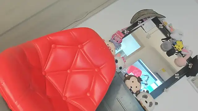 jailin smith  online show from 04/18/26, 02:59