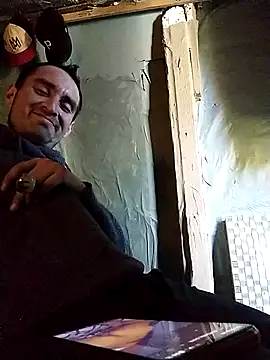 Snapshot of Wero4200 chatting on 12/01/25, 07:19 Wero4200 online show from 12/01/25, 07:19