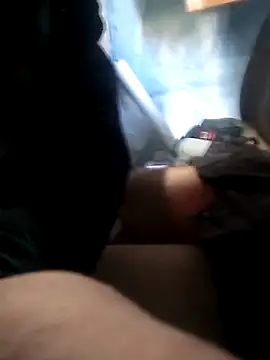 Snapshot of Wero4200 chatting on 12/21/25, 08:05 Wero4200 online show from 12/21/25, 08:05