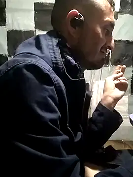 Wero4200 online show from 04/14/26, 07:14