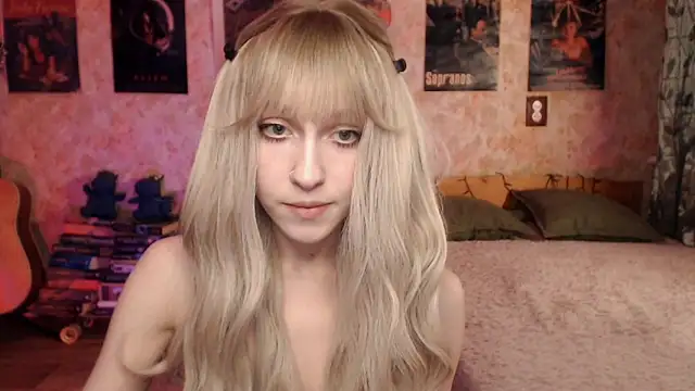 Friendly Ellie online show from 03/17/25, 12:14