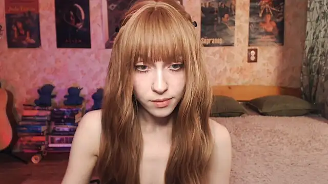 Snapshot of Friendly_Ellie chatting on 10/22/25, 11:26 Friendly Ellie online show from 10/22/25, 11:26