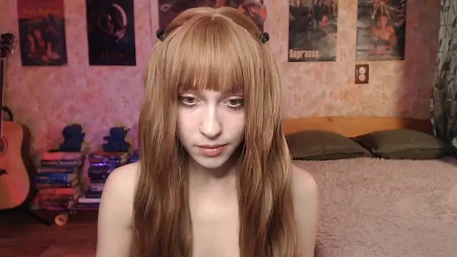 Snapshot of Friendly_Ellie chatting on 01/08/26, 12:24 Friendly Ellie online show from 01/08/26, 12:24