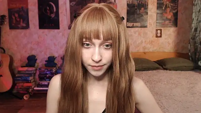 Snapshot of Friendly_Ellie chatting on 01/14/26, 01:44 Friendly Ellie online show from 01/14/26, 01:44