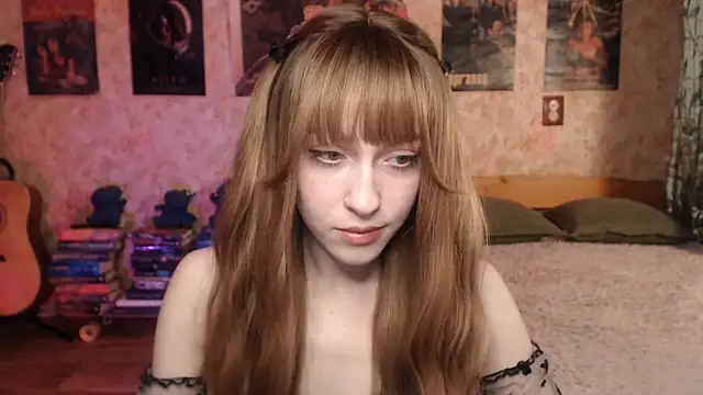 Snapshot of Friendly_Ellie chatting on 02/15/26, 12:18 Friendly Ellie online show from 02/15/26, 12:18