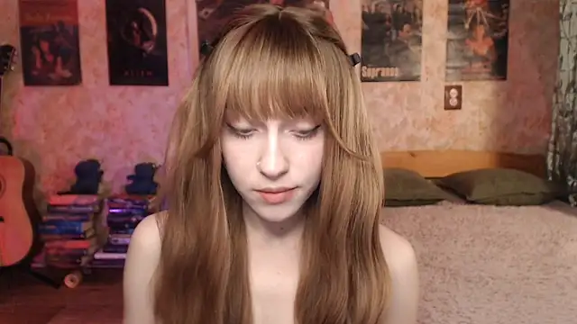 Snapshot of Friendly_Ellie chatting on 02/28/26, 01:28 Friendly Ellie online show from 02/28/26, 01:28