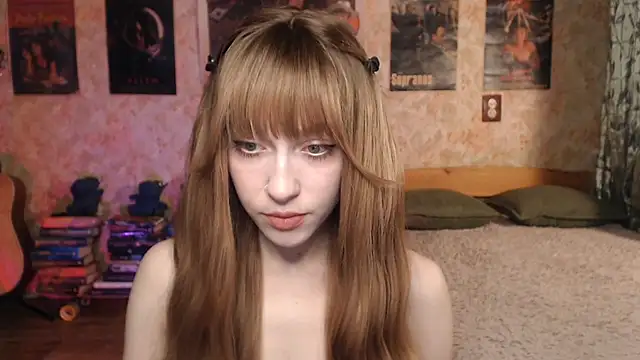 Snapshot of Friendly_Ellie chatting on 03/01/26, 12:23 Friendly Ellie online show from 03/01/26, 12:23