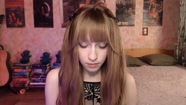 Friendly Ellie online show from 04/22/26, 01:12