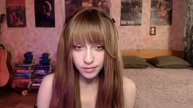 Friendly Ellie online show from 06/04/26, 11:22