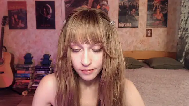Friendly Ellie online show from 07/02/26, 03:56