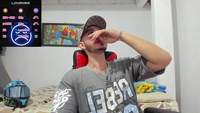 Snapshot of freestyle_blake1 chatting on 02/07/25, 06:24 freestyle blake1 online show from 02/07/25, 06:24