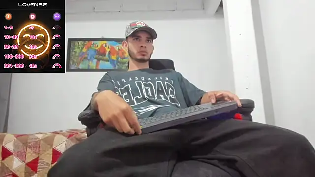 Snapshot of freestyle_blake1 chatting on 03/09/25, 02:07 freestyle blake1 online show from 03/09/25, 02:07