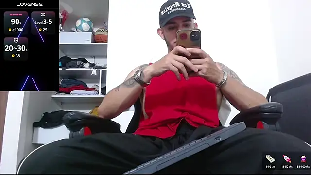 Snapshot of freestyle_blake1 chatting on 10/16/25, 12:11 freestyle blake1 online show from 10/16/25, 12:11