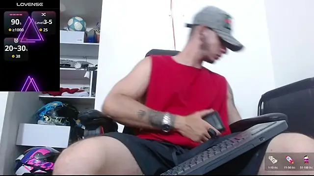 Snapshot of freestyle_blake1 chatting on 10/21/25, 05:02 freestyle blake1 online show from 10/21/25, 05:02