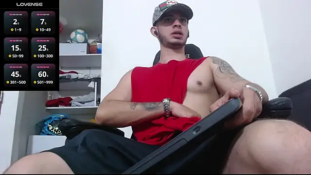 Snapshot of freestyle_blake1 chatting on 11/07/25, 01:11 freestyle blake1 online show from 11/07/25, 01:11