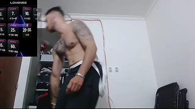 Snapshot of freestyle_blake1 chatting on 11/16/25, 12:49 freestyle blake1 online show from 11/16/25, 12:49