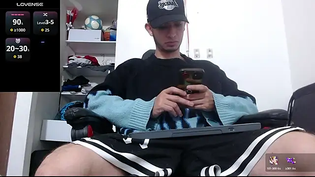 Snapshot of freestyle_blake1 chatting on 11/20/25, 12:38 freestyle blake1 online show from 11/20/25, 12:38