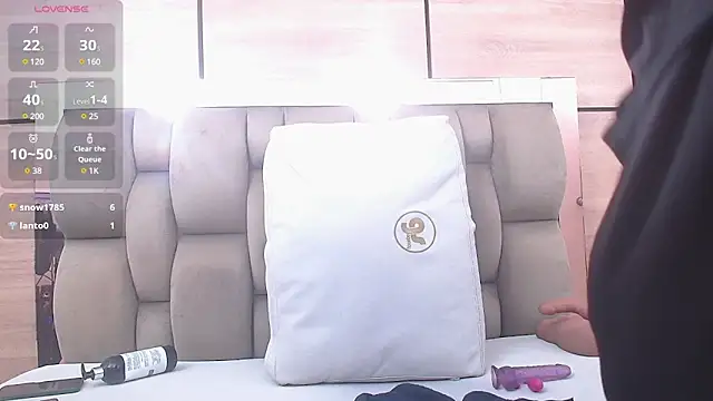 arianna pearl online show from 12/14/24, 03:47