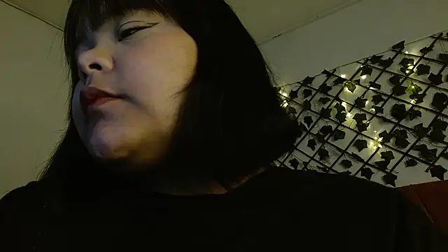 Snapshot of sexychubby___ chatting on 03/21/25, 05:43 sexychubby    online show from 03/21/25, 05:43