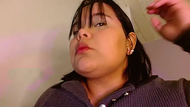 Snapshot of sexychubby___ chatting on 06/08/26, 02:01 sexychubby online show from 06/08/26, 02:01