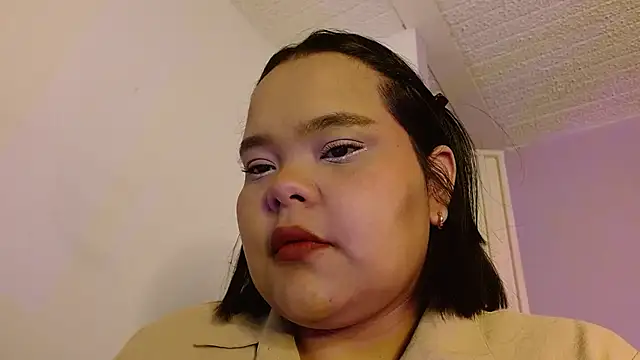 sexychubby    online show from 06/15/26, 06:54