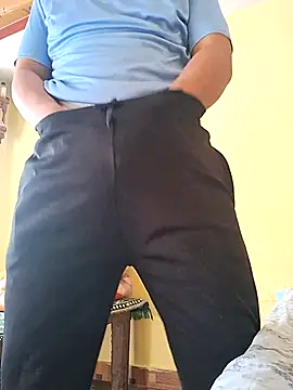 Snapshot of Adityagj123 chatting on 10/15/25, 06:13 Adityagj123 online show from 10/15/25, 06:13