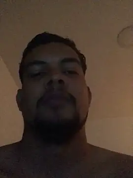 Snapshot of ElsecretodeBruno chatting on 03/15/25, 03:06 ElsecretodeBruno online show from 03/15/25, 03:06