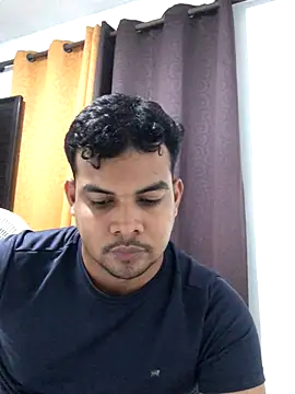 Snapshot of ElsecretodeBruno chatting on 09/20/25, 12:22 ElsecretodeBruno online show from 09/20/25, 12:22
