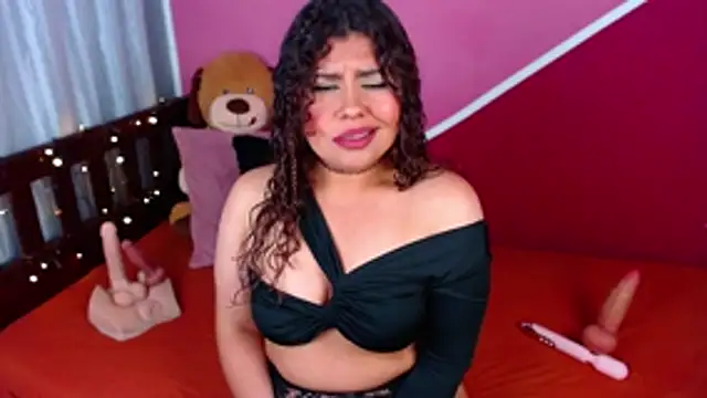 Queenamazon1 online show from 03/30/26, 05:52