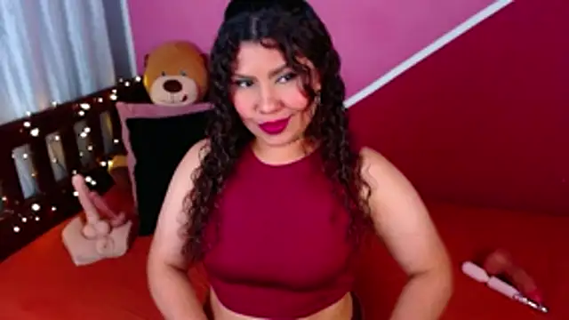 Queenamazon1 online show from 04/08/26, 06:13