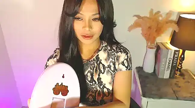 MajesticKitana online show from 03/14/25, 04:21