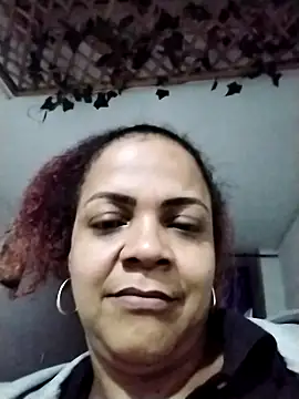 Snapshot of BayleyBanks chatting on 10/24/25, 06:32 BayleyBanks online show from 10/24/25, 06:32
