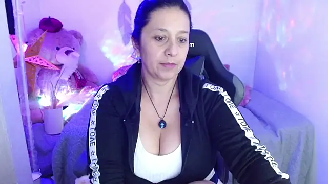 camilalatti online show from 03/29/26, 01:38