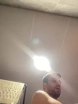 Snapshot of Emre-34 chatting on 03/07/26, 08:17 Emre-34 online show from 03/07/26, 08:17