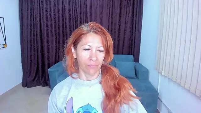 cintiagreyx online show from 11/03/25, 12:28