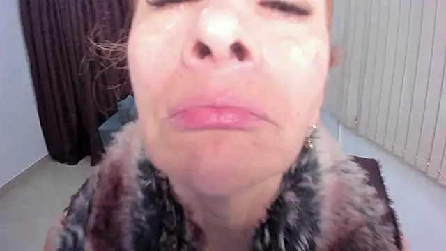 cintiagreyx online show from 12/16/25, 11:26