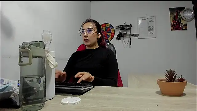 Scarlett Sen online show from 03/11/25, 04:18