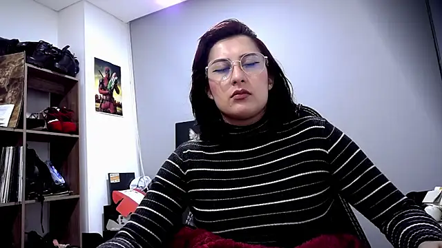 Scarlett Sen online show from 04/24/26, 01:57