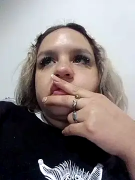 Snapshot of shaynarg chatting on 09/14/25, 05:50 shaynarg online show from 09/14/25, 05:50