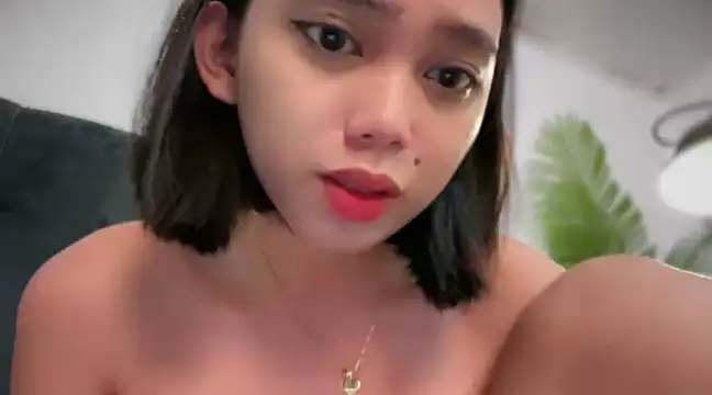 GenesisCastillano online show from 02/22/25, 11:24
