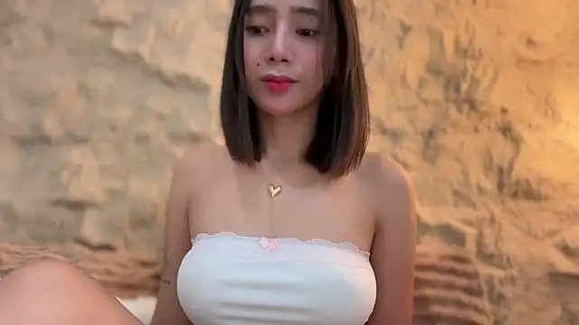 GenesisCastillano online show from 03/31/26, 03:52