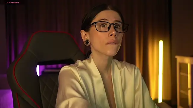 Your Nicolett online show from 12/17/25, 12:27