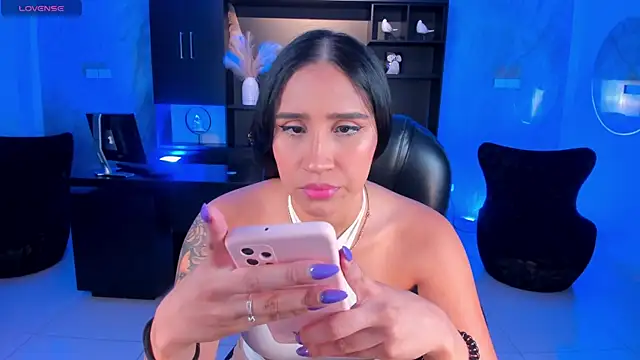 NickyLawson online show from 04/21/26, 04:08