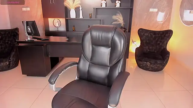 NickyLawson online show from 04/22/26, 04:37